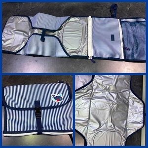 Portable baby changing pad bag organizer
